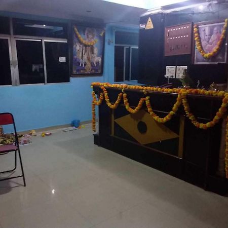 Iroomz Akhil Residency, Vijayawāda Zewnętrze zdjęcie